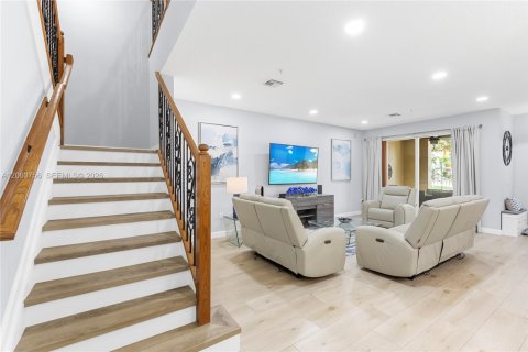 Copropriété à vendre à Sunrise, Floride: 2 chambres, 162.86 m2 № 2301494 - photo 11