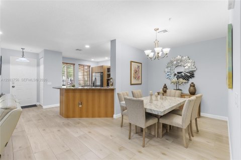 Copropriété à vendre à Sunrise, Floride: 2 chambres, 162.86 m2 № 2301494 - photo 8
