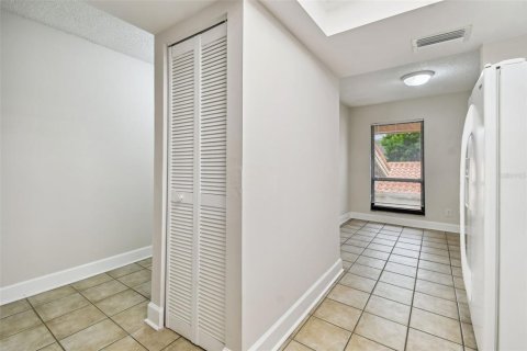 Copropriété à louer à Saint Petersburg, Floride: 2 chambres, 113.34 m2 № 2115545 - photo 10