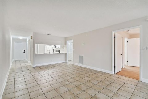 Copropriété à louer à Saint Petersburg, Floride: 2 chambres, 113.34 m2 № 2115545 - photo 21