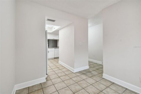 Copropriété à louer à Saint Petersburg, Floride: 2 chambres, 113.34 m2 № 2115545 - photo 6