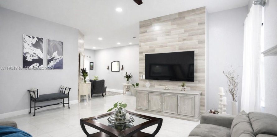 Villa ou maison à Miramar, Floride 3 chambres, 196.4 m2 № 2006217