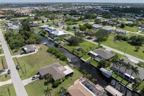 Terreno en venta en Punta Gorda, Florida № 1808855 - foto 9