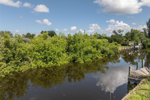 Terreno en venta en Punta Gorda, Florida № 1808855 - foto 13