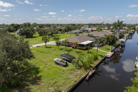 Terreno en venta en Punta Gorda, Florida № 1808855 - foto 5