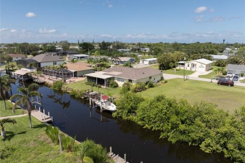 Terreno en venta en Punta Gorda, Florida № 1808855 - foto 4