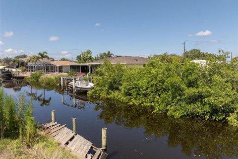 Terreno en venta en Punta Gorda, Florida № 1808855 - foto 14