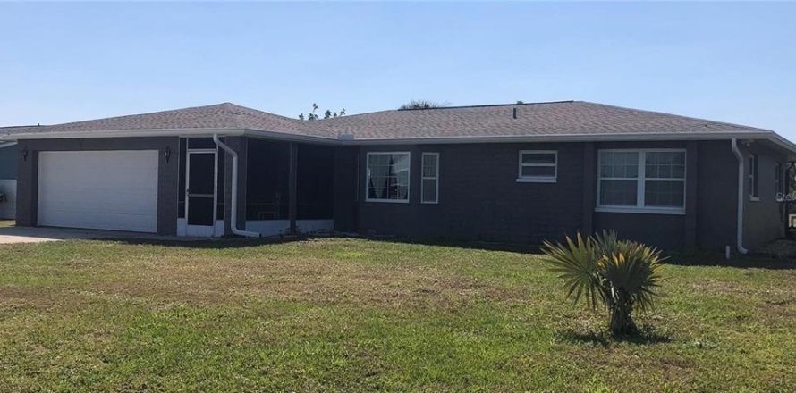 House in Rotonda, Florida 3 bedrooms, 124.95 sq.m. № 1817930