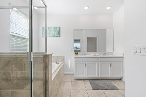 Condo in Davenport, Florida, 3 bedrooms № 2215205 - photo 27