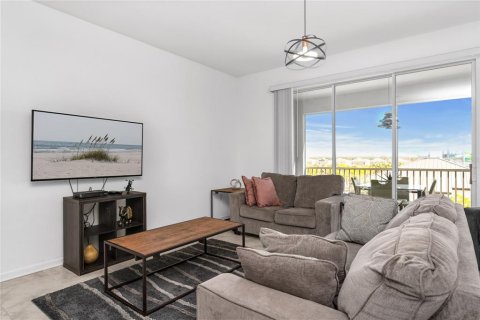 Condo in Davenport, Florida, 3 bedrooms № 2215205 - photo 11