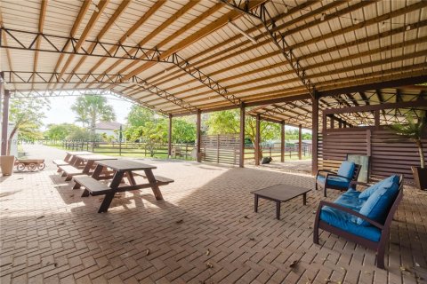 Купить виллу или дом в Хомстед, Флорида 5 комнат, 313.73м2, № 2032528 - фото 5