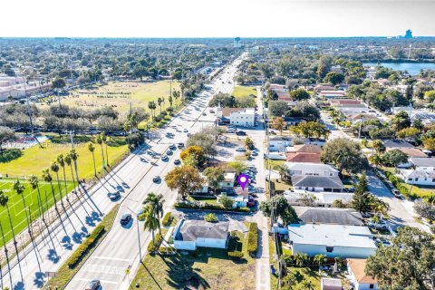 Casa en venta en Hollywood, Florida, 2 dormitorios, 50.35 m2 № 2009951 - foto 5