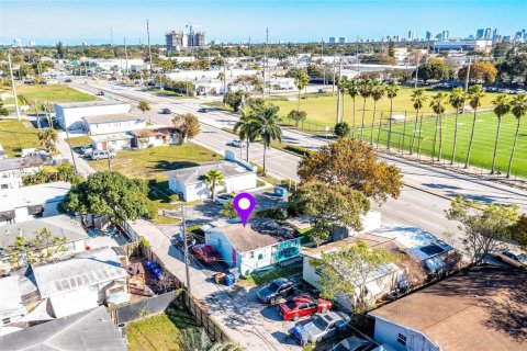 Casa en venta en Hollywood, Florida, 2 dormitorios, 50.35 m2 № 2009951 - foto 12
