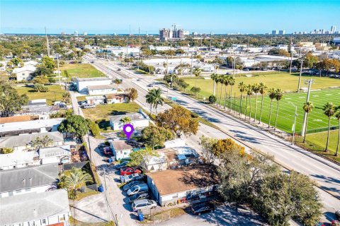 Casa en venta en Hollywood, Florida, 2 dormitorios, 50.35 m2 № 2009951 - foto 13