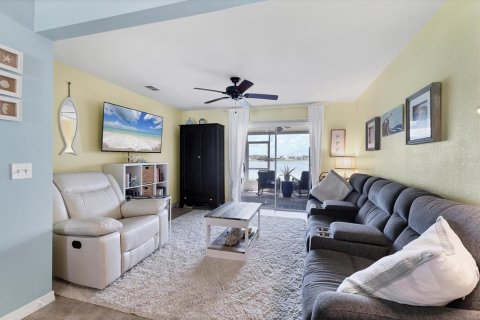 Adosado en venta en Punta Gorda, Florida, 2 dormitorios, 100.15 m2 № 1796152 - foto 3