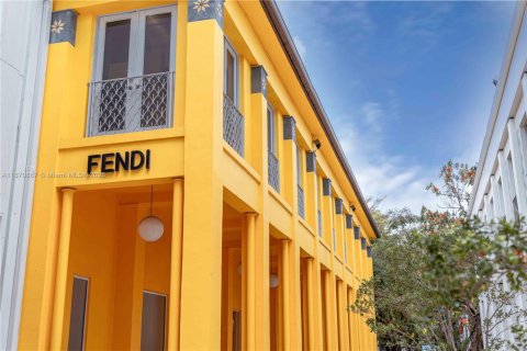 Casa en venta en Miami, Florida, 4 dormitorios, 266.16 m2 № 1920507 - foto 13