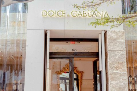 Casa en venta en Miami, Florida, 4 dormitorios, 266.16 m2 № 1920507 - foto 14