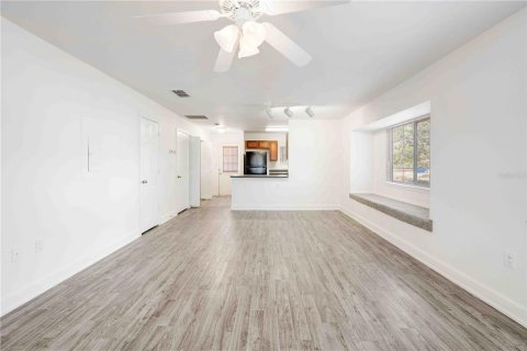 Adosado en alquiler en Spring Hill, Florida, 2 dormitorios, 119.01 m2 № 1719947 - foto 25