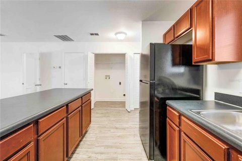 Adosado en alquiler en Spring Hill, Florida, 2 dormitorios, 119.01 m2 № 1719947 - foto 18