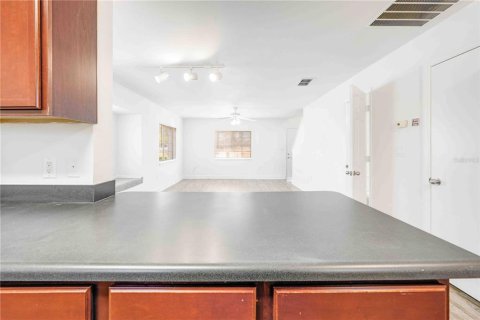Adosado en alquiler en Spring Hill, Florida, 2 dormitorios, 119.01 m2 № 1719947 - foto 16