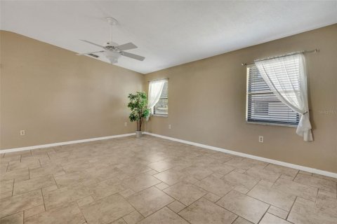 Villa ou maison à vendre à Lakeland, Floride: 2 chambres, 110.83 m2 № 1913441 - photo 4