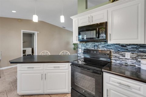 Villa ou maison à vendre à Lakeland, Floride: 2 chambres, 110.83 m2 № 1913441 - photo 6