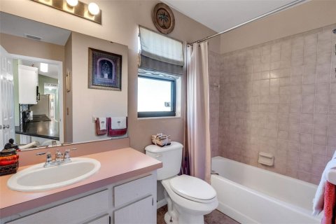Villa ou maison à vendre à Lakeland, Floride: 2 chambres, 110.83 m2 № 1913441 - photo 19