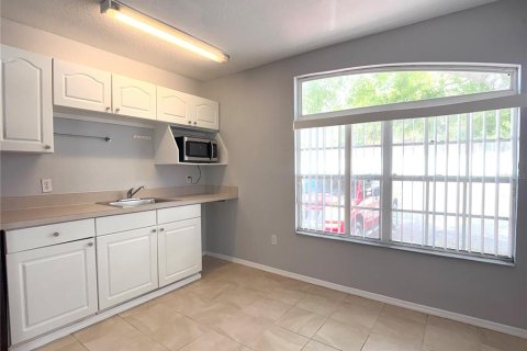 Touwnhouse à louer à Davenport, Floride: 44.13 m2 № 2403460 - photo 3