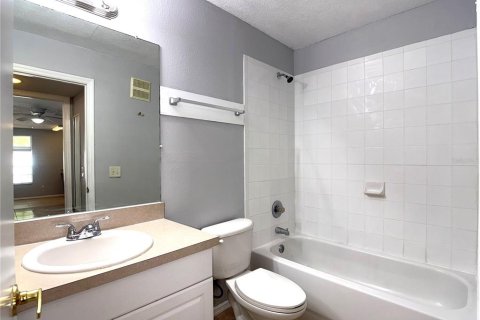 Touwnhouse à louer à Davenport, Floride: 44.13 m2 № 2403460 - photo 8