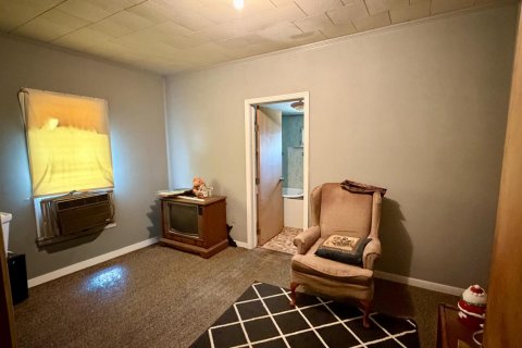 House in Okeechobee, Florida 2 bedrooms, 125.23 sq.m. № 2175568 - photo 7