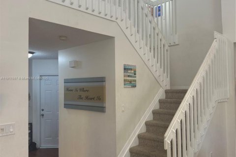 Casa en venta en Hollywood, Florida, 3 dormitorios, 217.95 m2 № 1972321 - foto 13