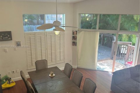 Casa en venta en Hollywood, Florida, 3 dormitorios, 217.95 m2 № 1972321 - foto 5