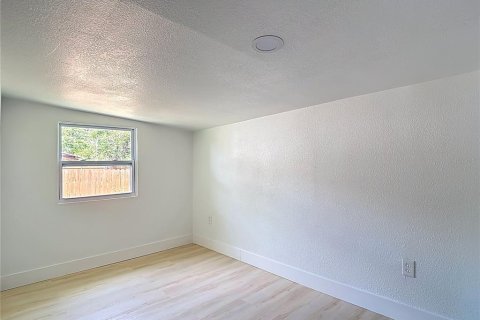 Villa ou maison à vendre à Tampa, Floride: 3 chambres, 114.46 m2 № 2148343 - photo 25