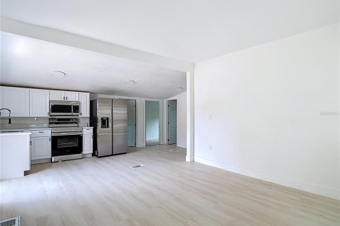 Villa ou maison à vendre à Tampa, Floride: 3 chambres, 114.46 m2 № 2148343 - photo 6