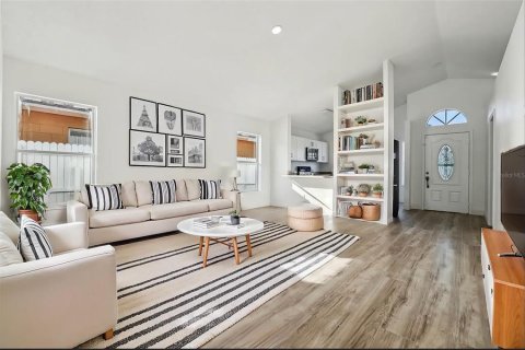 Villa ou maison à vendre à Orlando, Floride: 3 chambres, 112.97 m2 № 2142932 - photo 8