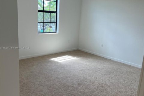 Adosado en alquiler en Florida City, Florida, 3 dormitorios № 2012427 - foto 12