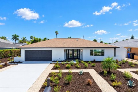 Casa en Apollo Beach, Florida 3 dormitorios, 166.76 m2 № 2361356