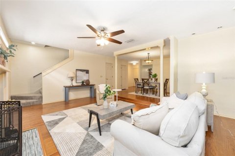 Townhouse in Gainesville, Florida 3 bedrooms, 151.99 sq.m. № 1734335 - photo 18