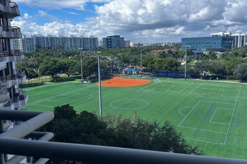 Condo in Aventura, Florida, 1 bedroom  № 1948806 - photo 14
