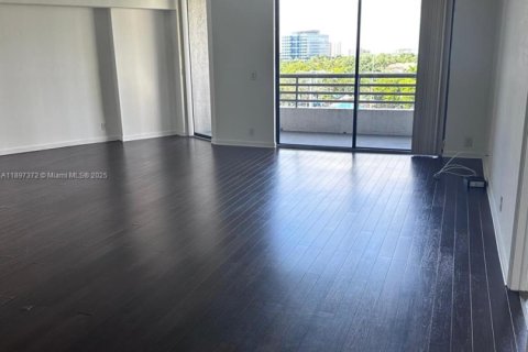 Condo in Aventura, Florida, 1 bedroom  № 1948806 - photo 4