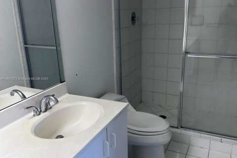 Condo in Aventura, Florida, 1 bedroom  № 1948806 - photo 10