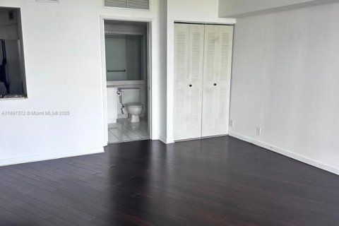 Condo in Aventura, Florida, 1 bedroom  № 1948806 - photo 7