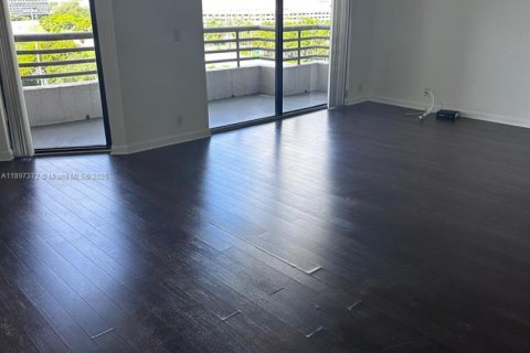 Condo in Aventura, Florida, 1 bedroom  № 1948806 - photo 6
