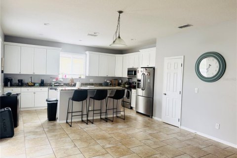 House in Orlando, Florida 4 bedrooms, 316.52 sq.m. № 1568508 - photo 5