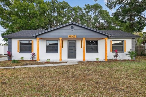 Casa en Tampa, Florida 3 dormitorios, 116.87 m2 № 2362278
