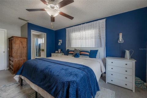 House in Hudson, Florida 3 bedrooms, 133.97 sq.m. № 2126126 - photo 4