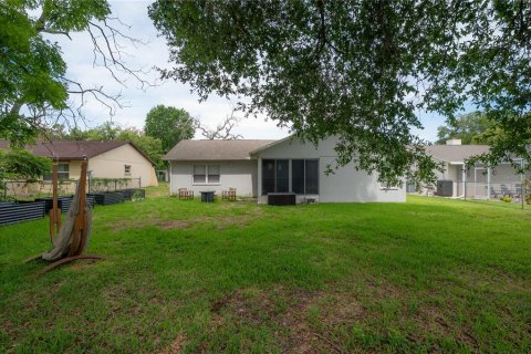 House in Hudson, Florida 3 bedrooms, 133.97 sq.m. № 2126126 - photo 30