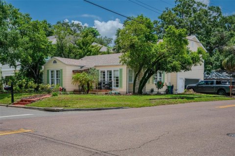 Casa en venta en Tampa, Florida, 3 dormitorios, 168.15 m2 № 1791478 - foto 2