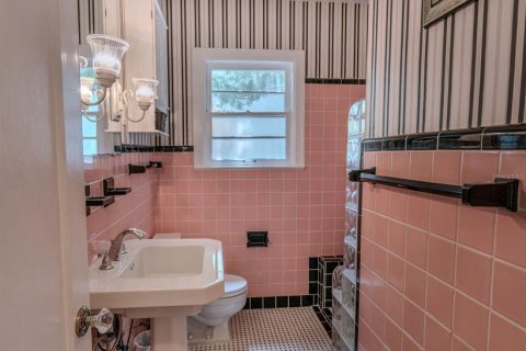 Casa en venta en Tampa, Florida, 3 dormitorios, 168.15 m2 № 1791478 - foto 11