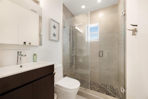 Купить виллу или дом в Майами, Флорида 3 спальни, 150.59м2, № 1954640 - фото 19